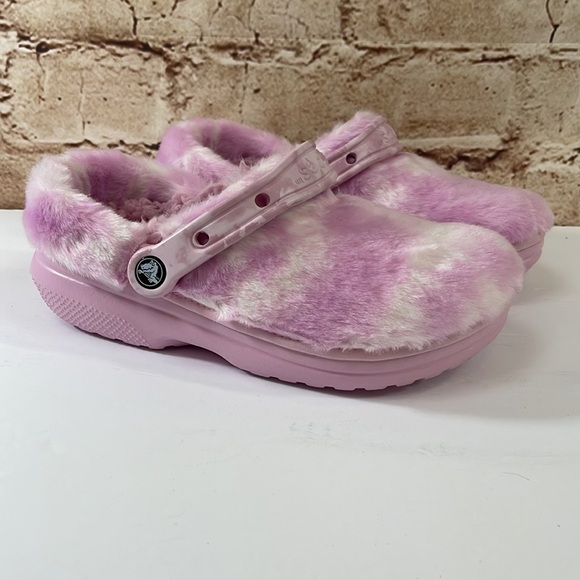 NWT Pink Tie Dye Fur Sure Classic Crocs - Picture 3 of 8